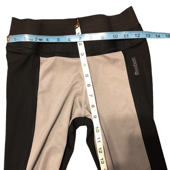 REEBOK Women's Capri Workout Leggings Size Small Contrasting Colors Tan/Black - Picture 4 of 11